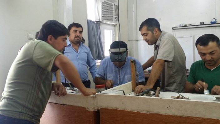 Teamarbeit hier im mittleren Osten!