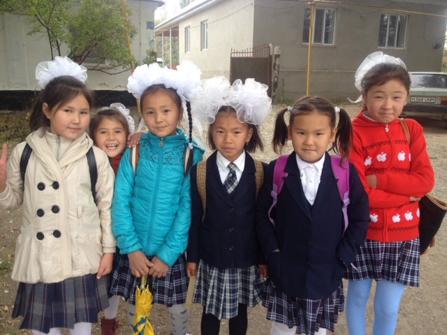 Die Kinder gehen sehr gepflegt und brav aus