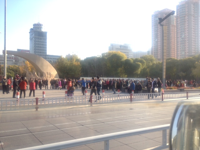 Da sind wir heute in Kurle eingetroffen. 500km gefahren und nichts  gesehen.