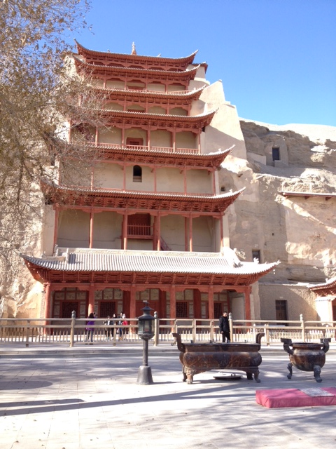 Private reiche Familien haben damals zum größten Teil diese Anlage mit 1400 Räumen hergerichtet für Budda.